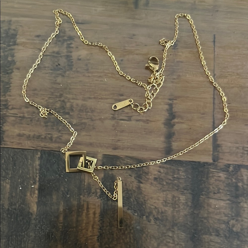 Stainless steel geometric necklace